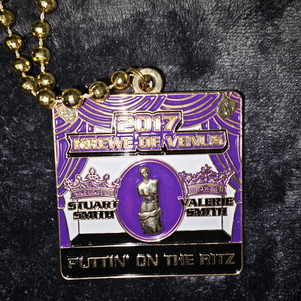 Mardi Gras Krewe of Venus 2017 Medallion Beads – Puttin’ On the Ritz
